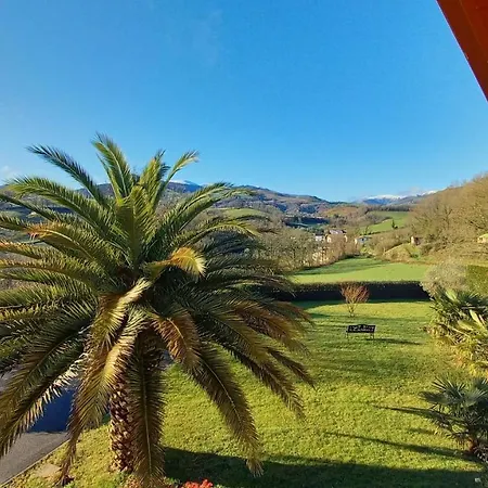 Couette-café Goxoki Avec Piscine Jean Pied De Port